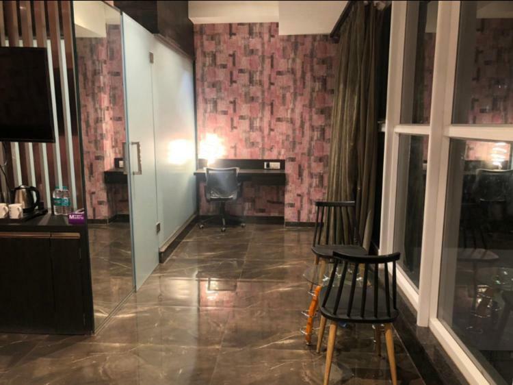 Virat Ambe Sports Club Hotell Ulhāsnagar Eksteriør bilde